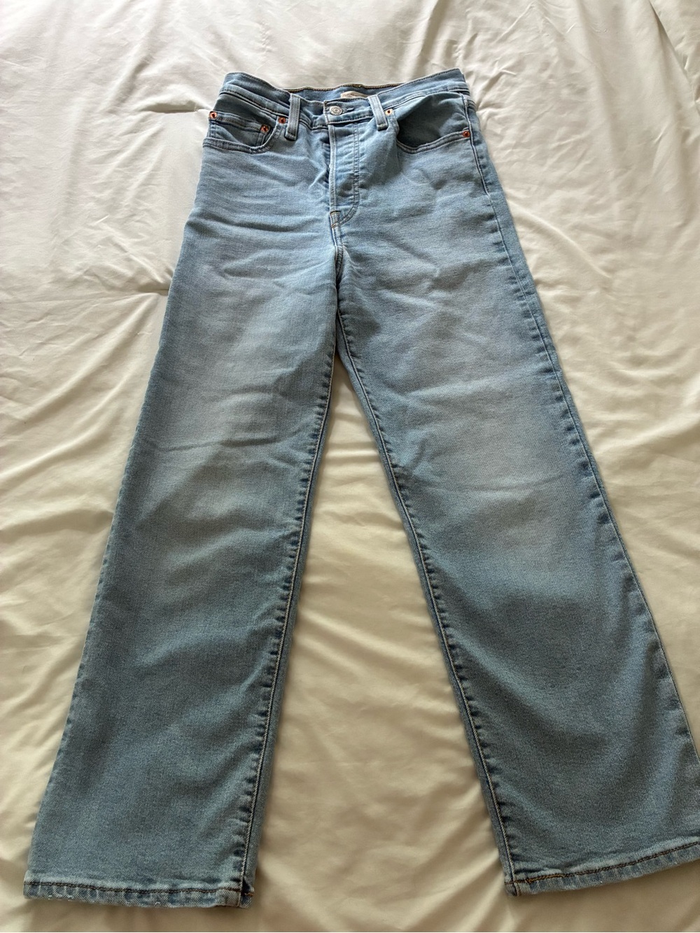 Classic Levi’s Light Blue High-Rise Straight Jeans - Women's